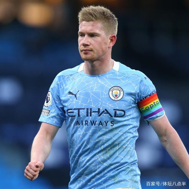 莱万传记：巴萨曾要求停止进球，不然需付给拜仁250万奖金